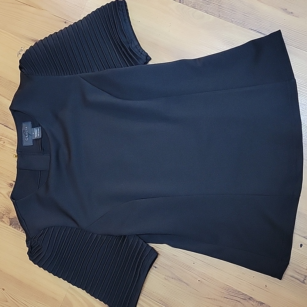 Gracia blouse size M